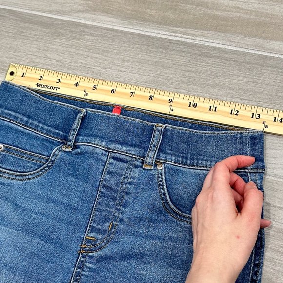 Spanx Ankle Straight Leg Jeans in Vintage Indigo Medium Wash Denim 20356Q - Picture 8 of 13